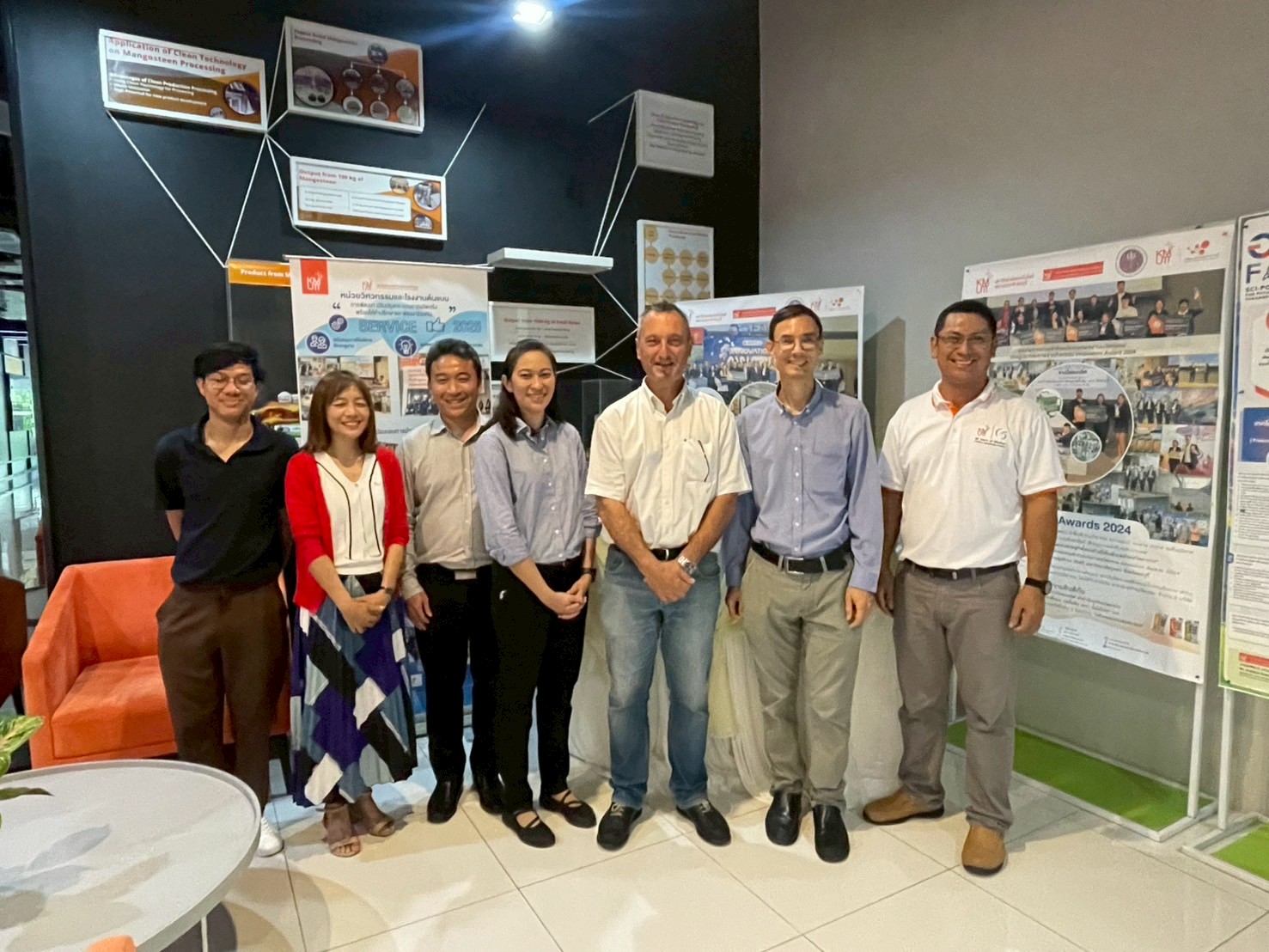 CIRAD Agricultural Research For Development ประเทศฝรั่งเศส เยี่ยมชมห้องปฏิบัติการ สรบ.