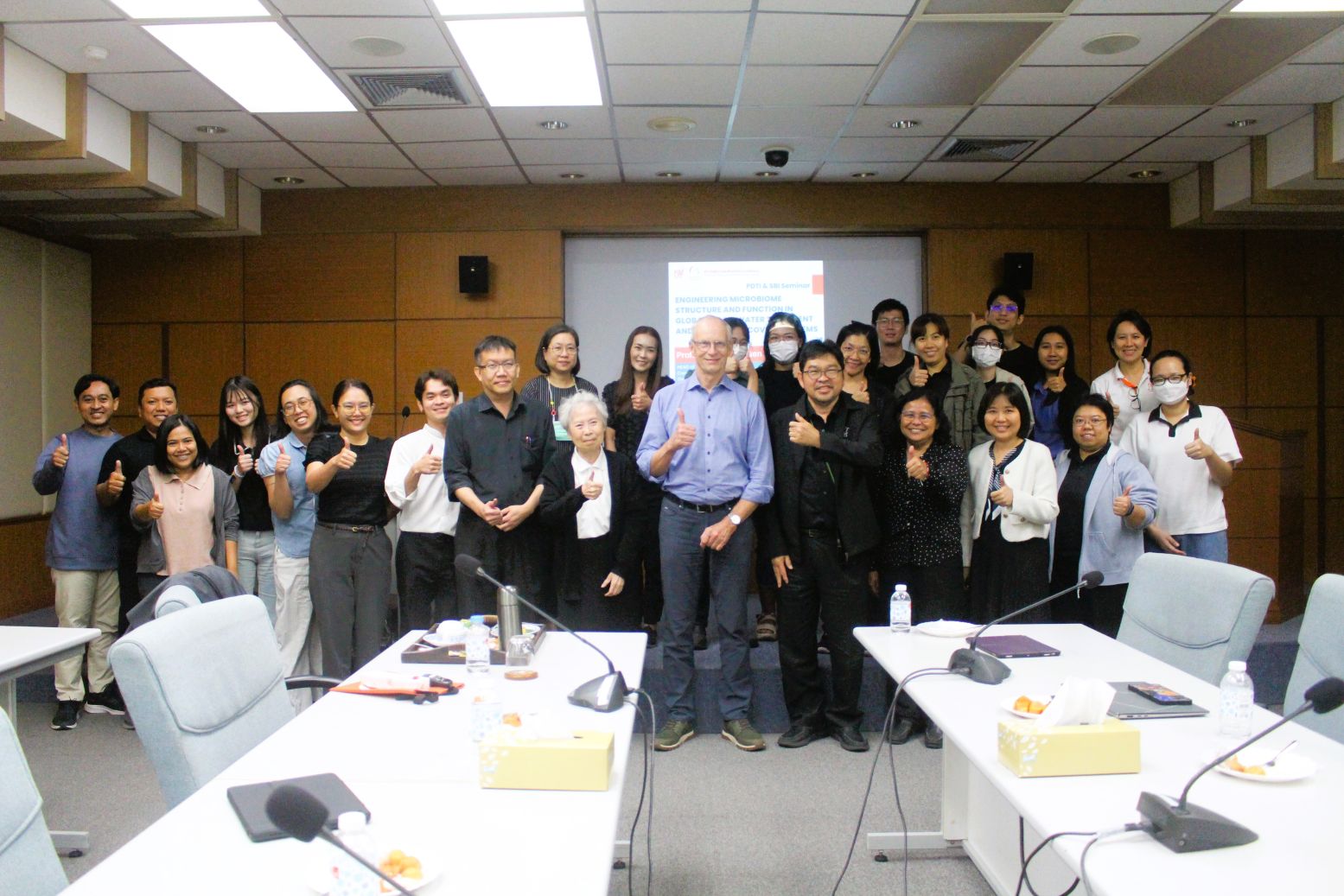 Prof. Dr. Per H. Nielsen, Aalborg University ประเทศเดนมาร์ก  เยี่ยมชม ศึกษาดูงานและหารือความร่วมมือกับห้องปฏิบัติการ สรบ.