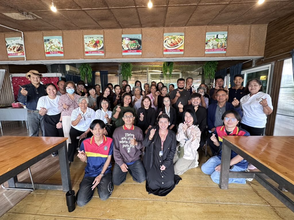 หน่วยวิศวกรรมและโรงงานต้นแบบ ถ่ายทอดทักษะความรู้สู่วิสาหกิจชุมชนกลุ่มผลิตภัณฑ์เกษตรบ้านกลางทุ่ง จ.สุพรรณบุรี